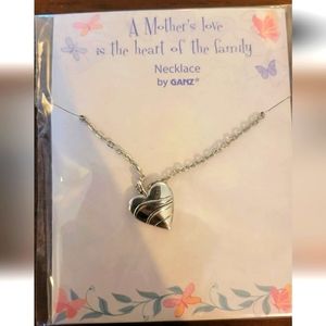 A Mother's Love Heart Ganz Metal Silver Necklace NIP